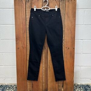 Old Navy size 2 short black skinny jeans